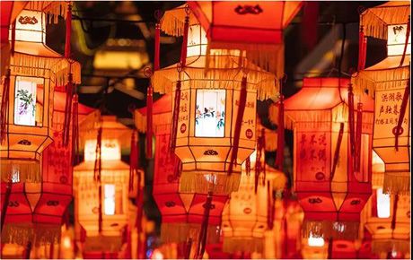 正月十五鬧元宵，歡歡喜喜享團圓！韓端機器人祝大家元宵節(jié)快樂！